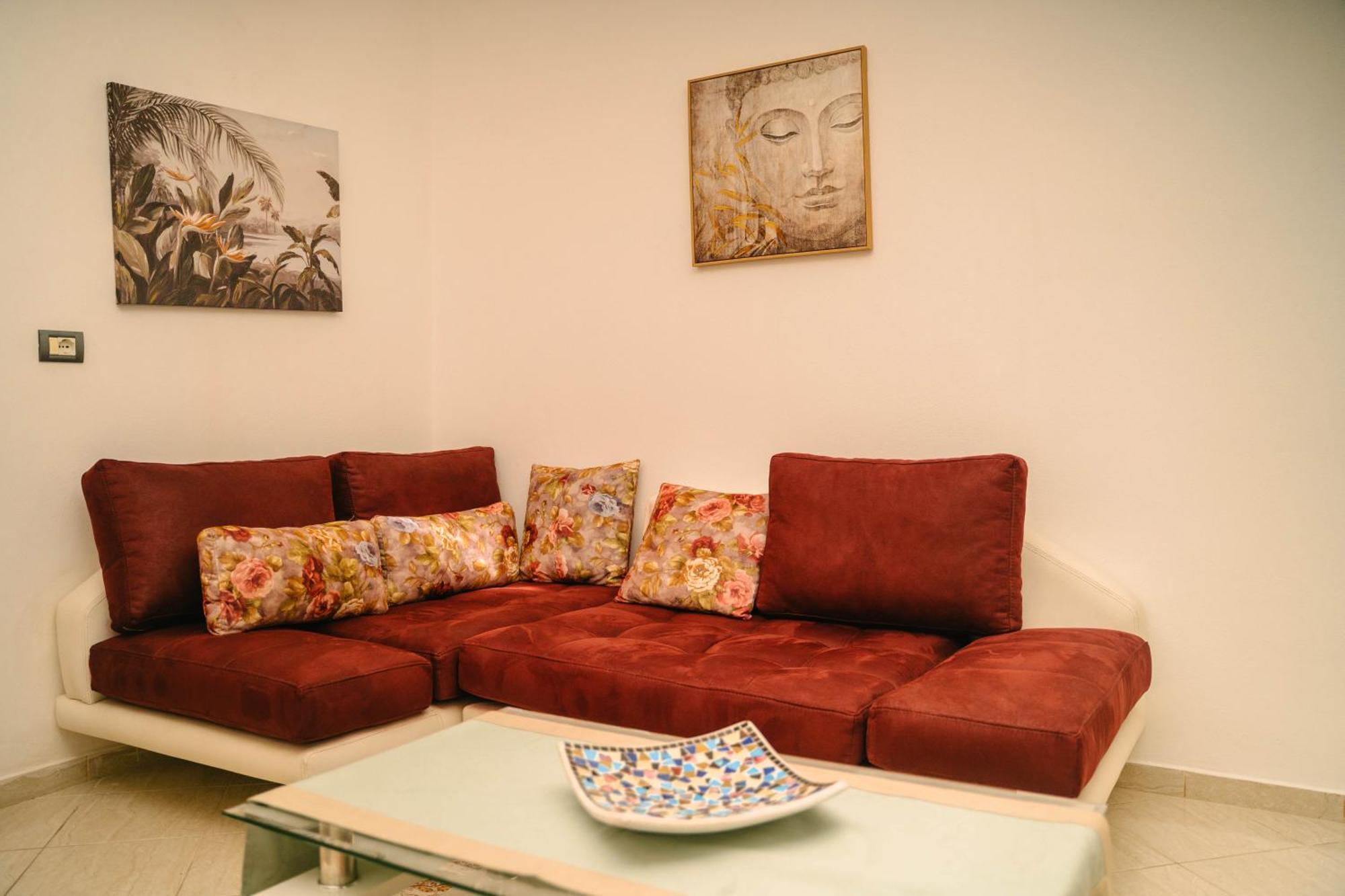 Peaceful Villa In New Bazaar Tirana Exterior photo
