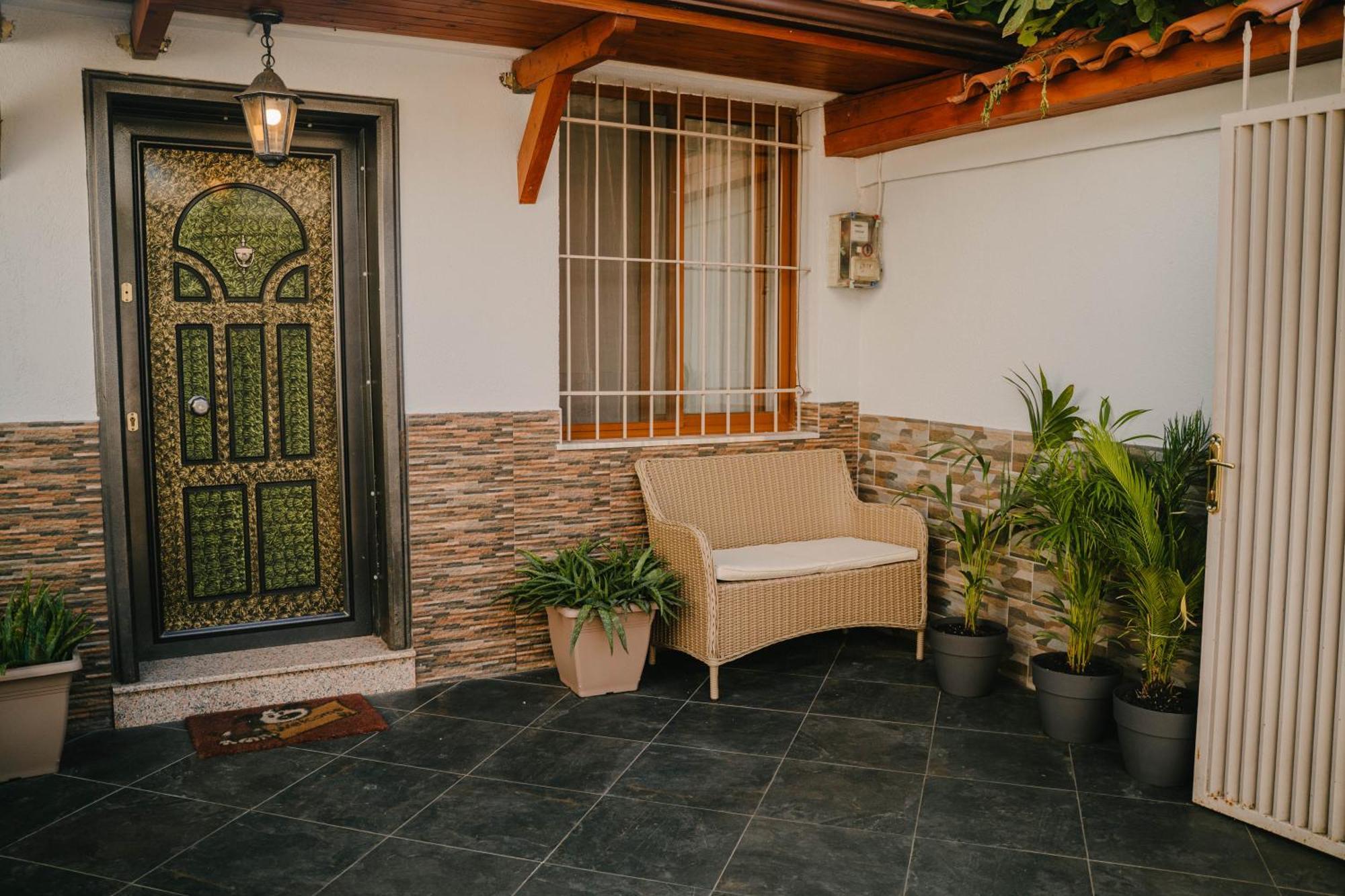 Peaceful Villa In New Bazaar Tirana Exterior photo